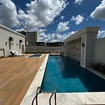 Apartamento Moderno Com Cozinha E Sala Confortavel