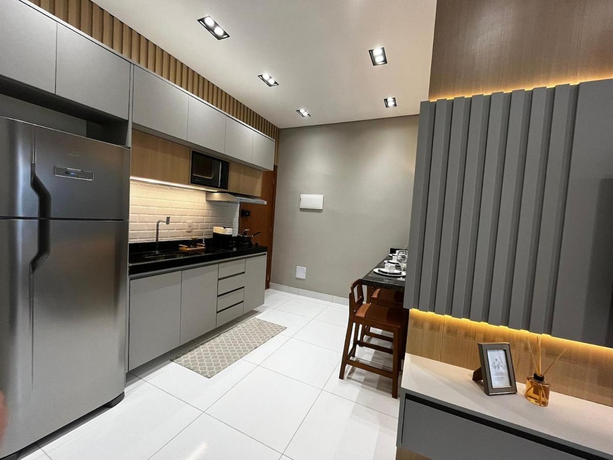 Moderno Com Cozinha E Sala Confortavel