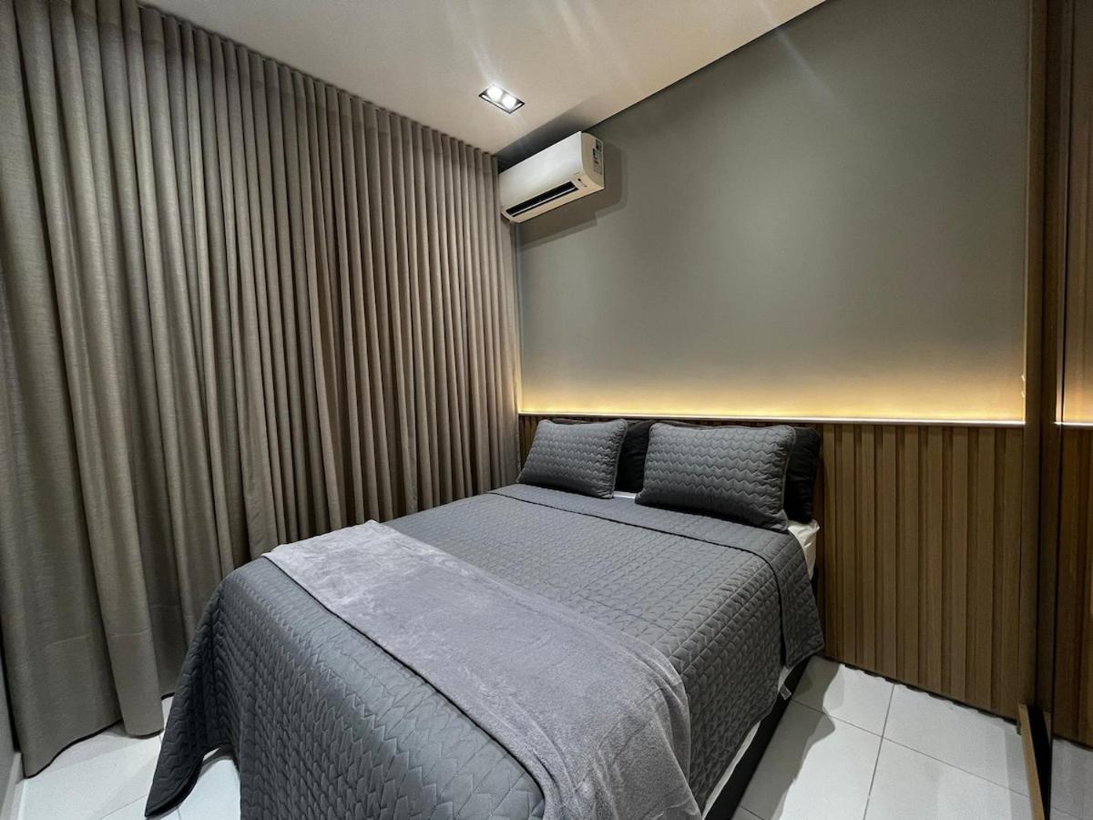 Moderno Com Cozinha E Sala Confortavel Apartamento *